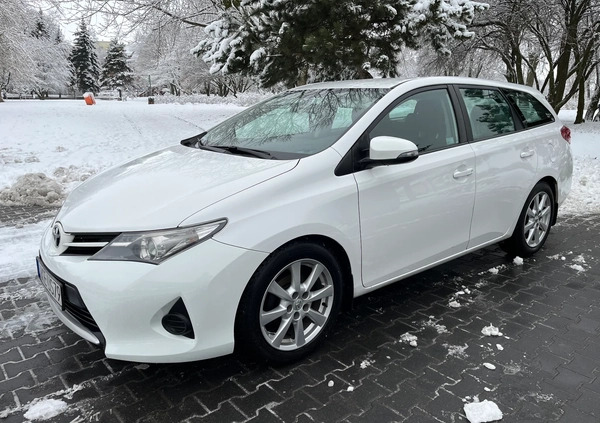 Toyota Auris cena 28800 przebieg: 282315, rok produkcji 2015 z Kętrzyn małe 436